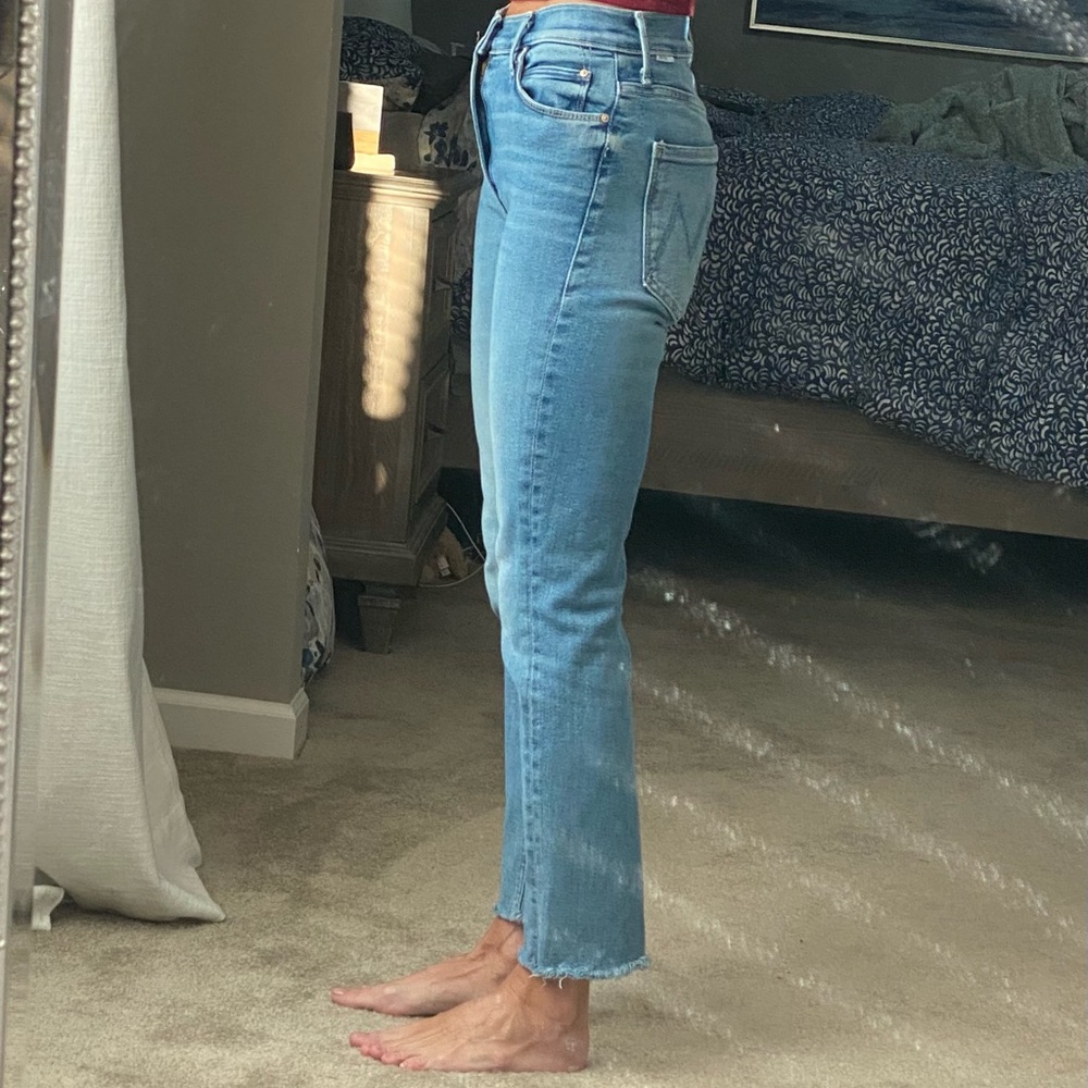 Mother premium jeans “midrise denim ankle fray” in “riding the cliff side” Sz 26 - Picture 4 of 12